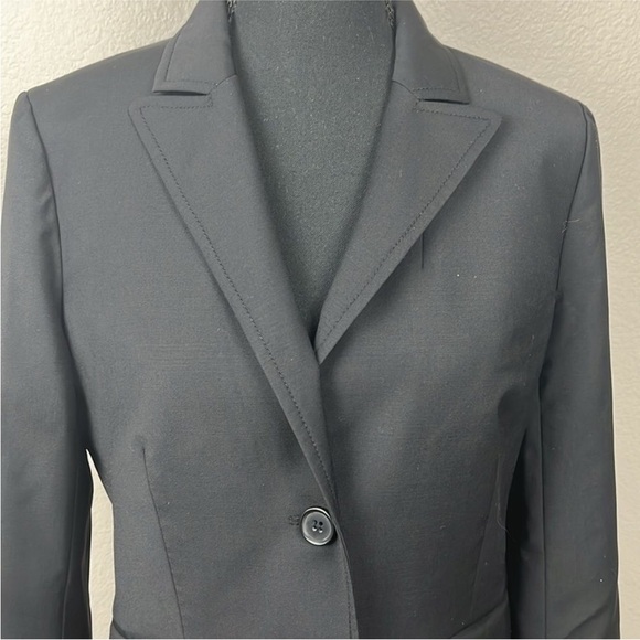 J. Crew Wool Suiting Blazer Black Two Button Pointed Notched Collar Jacket - Picture 3 of 11